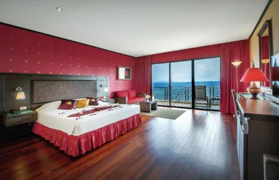 Deluxe Room with Seaview — Jamahkiri Dive Resort & Spa